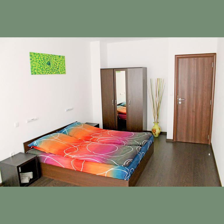 Flora Apartment Centrum โซเฟีย ภายนอก รูปภาพ