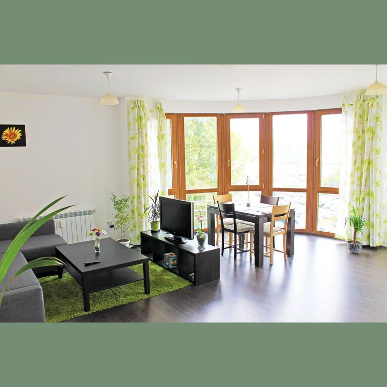 Flora Apartment Centrum โซเฟีย ภายนอก รูปภาพ